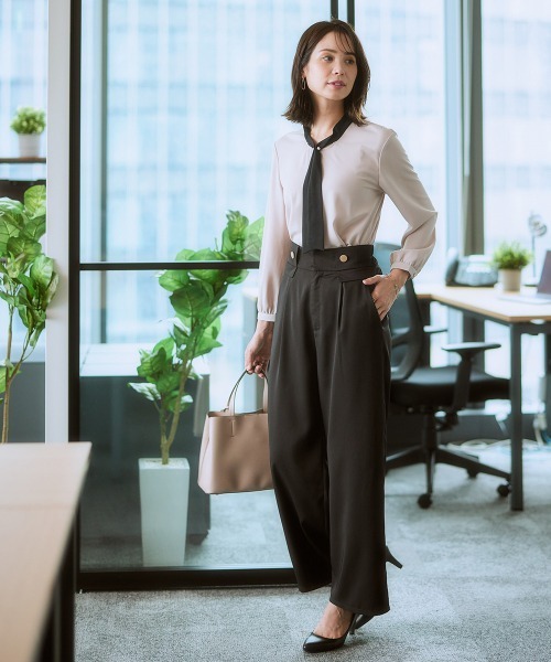 7days Life Styling（セブンデイズライフスタイリング）の「【しわになりにくい・ストレッチ】ハイウエスト金ボタンパンツ（とろみシリーズ）<大きいサイズ有>（スラックス・レディース・ブラック/ネイビー/モカ・LL/3L/S/M/L）」の10枚目の写真