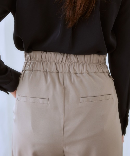 7days Life Styling（セブンデイズライフスタイリング）の「【しわになりにくい・ストレッチ】ハイウエスト金ボタンパンツ（とろみシリーズ）<大きいサイズ有>（スラックス・レディース・ブラック/ネイビー/モカ・LL/3L/S/M/L）」の18枚目の写真