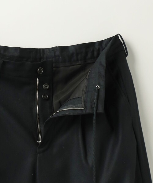 TAKAHIROMIYASHITATheSoloIst.（タカヒロミヤシタザソロイスト）の「＜TAKAHIROMIYASHITATheSoloist.＞ 2TUCK FRONT PANTS/パンツ（スラックス・メンズ・ブラック・46）」の7枚目の写真