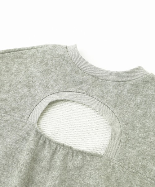 ROSE BUD（ローズバッド）の「【WEB・一部店舗限定】BACK OPEN SWEAT（スウェット・レディース・グレー/ブルー・ONE SIZE）」の8枚目の写真