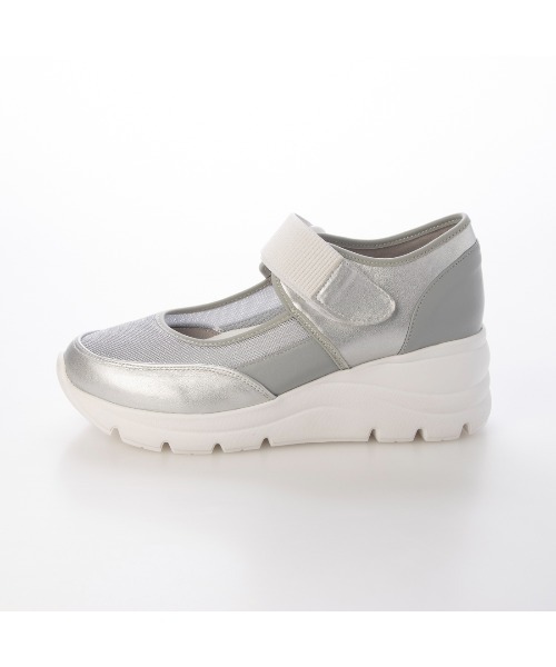 ing(イング)の「【WEB限定】厚底メッシュストラップスニーカー(スニーカー・レディース・ブラック/アイボリー/シルバー・S/M/L)」の18枚目の写真