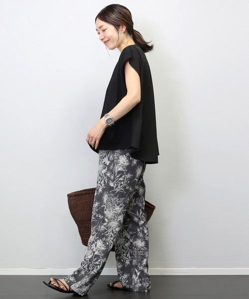Aletta vita(アレッタビータ)の「シルケットコットン異素材切替プルオーバー(Tシャツ/カットソー・レディース・ブラック/ネイビー/ダークブラウン・FREE)」の17枚目の写真