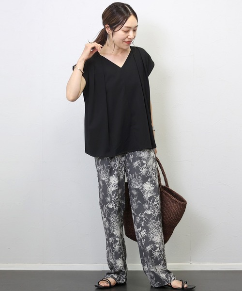 Aletta vita(アレッタビータ)の「シルケットコットン異素材切替プルオーバー(Tシャツ/カットソー・レディース・ブラック/ネイビー/ダークブラウン・FREE)」の16枚目の写真