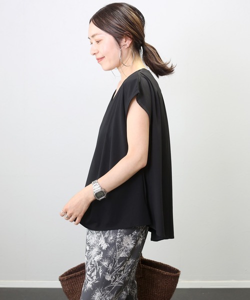 Aletta vita(アレッタビータ)の「シルケットコットン異素材切替プルオーバー(Tシャツ/カットソー・レディース・ブラック/ネイビー/ダークブラウン・FREE)」の9枚目の写真