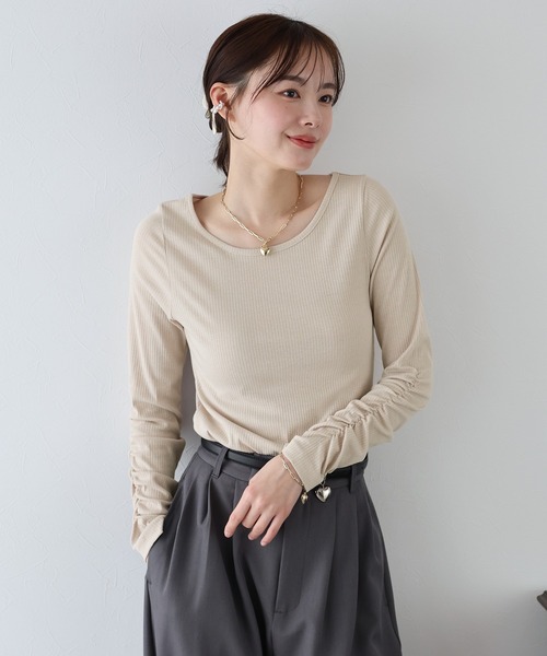 BLUEEAST(ブルーイースト)の「シャーリング袖カットソー(Tシャツ/カットソー・レディース・ホワイト/ブラック/ベージュ/ピンクベージュ/ブラウン・MEDIUM)」の18枚目の写真