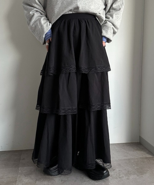 apres jour mignon(アプレジュールミニョン)の「レースツキティアードロングスカート【ZOZOTOWN限定アイテム】(スカート・レディース・オフホワイト/ブラック・X-LARGE/MEDIUM/SMALL)」の7枚目の写真
