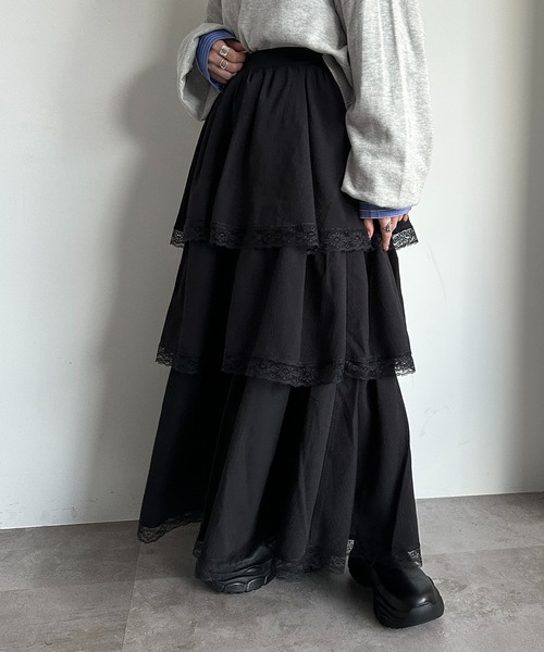 apres jour mignon(アプレジュールミニョン)の「レースツキティアードロングスカート【ZOZOTOWN限定アイテム】(スカート・レディース・オフホワイト/ブラック・X-LARGE/MEDIUM/SMALL)」の8枚目の写真
