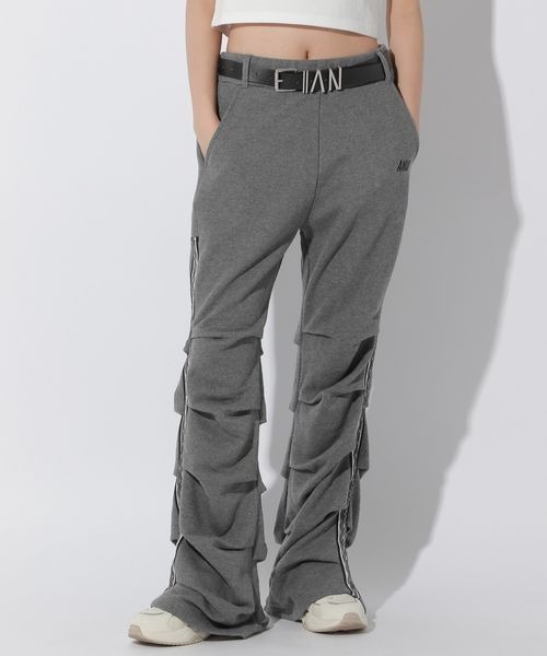 Anui(アニュイ)の「【UNISEX/2サイズ展開】ギャザートラックパンツ(その他パンツ・レディース・ブラック/グレー・SMALL/MEDIUM)」の21枚目の写真