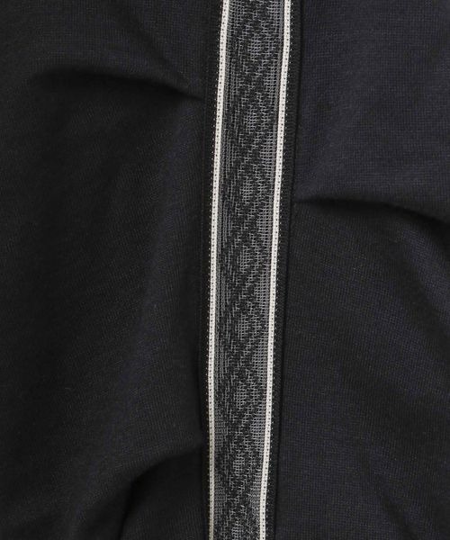 Anui(アニュイ)の「【UNISEX/2サイズ展開】ギャザートラックパンツ(その他パンツ・レディース・ブラック/グレー・SMALL/MEDIUM)」の3枚目の写真