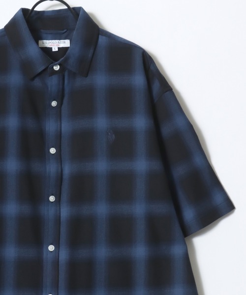 U.S. POLO ASSN.（ユーエスポロアッスン）の「U.S. POLO ASSN./ユーエスポロアッスン オーバーサイズ 無地 ストライプ チェック ロゴ ワンポイント刺繍 レギュラーカラー 半袖シャツ/レディース メンズ（シャツ/ブラウス・メンズ・ブルー系その他2/ブルー系その他3/ホワイト系その他/ブラック系その他/ブルー系その他/ライトブルー/ブラック/ホワイト・LL/M/L）」の14枚目の写真