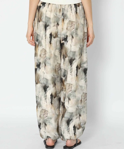 Gready Brilliant(グレディブリリアン)の「ドロストイージーワイドパンツ(その他パンツ・レディース・ブラウン・FREE)」の17枚目の写真