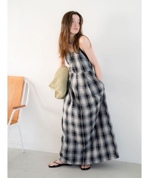 Ungrid（アングリッド）の「コクーンチェックキャミワンピース（ワンピース・レディース・ネイビー/レッド・SMALL/MEDIUM）」の13枚目の写真