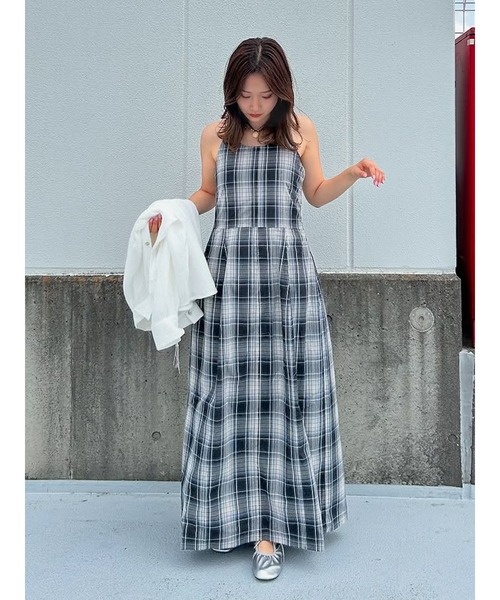 Ungrid（アングリッド）の「コクーンチェックキャミワンピース（ワンピース・レディース・ネイビー/レッド・SMALL/MEDIUM）」の4枚目の写真