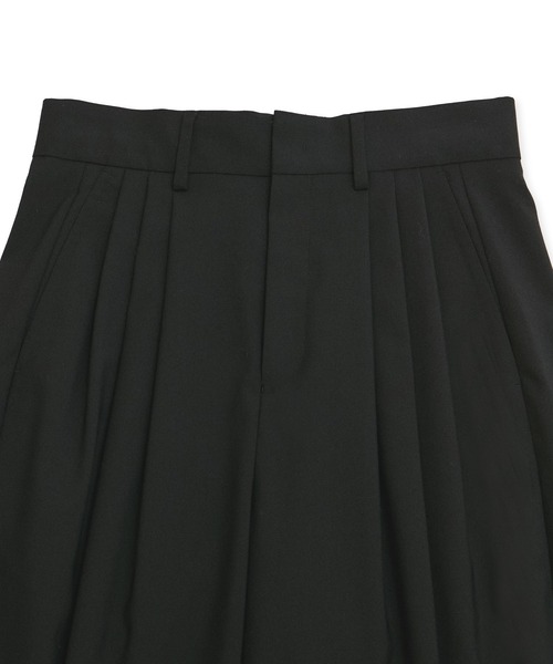 ADAM ET ROPE'(アダムエロペ)の「【サステナブル】3タックトロピカルスラックス(スラックス・レディース・グレー系その他/ブラック・38/36)」の9枚目の写真