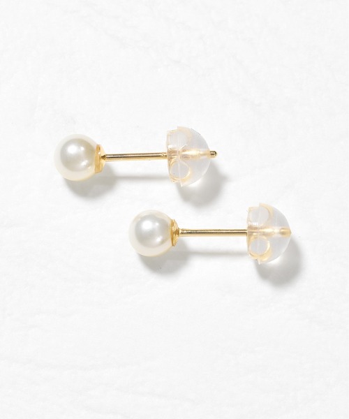 Jewel closet by L&Co.(ジュエルクローゼットバイエルアンドコー)の「K10 シェル/貝 パール ピアス(ピアス(両耳用)・レディース・ゴールド系その他/ゴールド系その他2/ゴールド系その他3・FREE)」の7枚目の写真