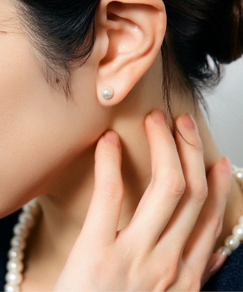 Jewel closet by L&Co.(ジュエルクローゼットバイエルアンドコー)の「K10 シェル/貝 パール ピアス(ピアス(両耳用)・レディース・ゴールド系その他/ゴールド系その他2/ゴールド系その他3・FREE)」の14枚目の写真