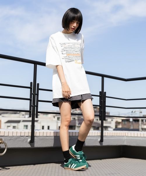 PBLIM(ページボーイリム)の「《UNISEX》テキストロゴTシャツ(Tシャツ/カットソー・レディース・オフホワイト/ブラック・MEDIUM/LARGE)」の13枚目の写真