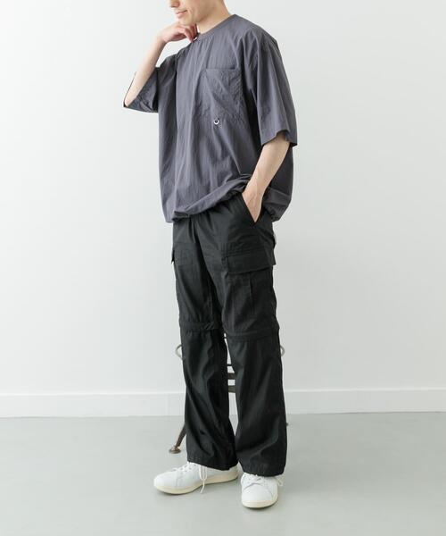 ITEMS URBANRESEARCH（アイテムズ アーバンリサーチ）の「『撥水/イージーケア/接触冷感/UVカット』タスランナイロンクルーネックドロストTシャツ（Tシャツ/カットソー・メンズ・ブラック/ネイビー/チャコールグレー・MEDIUM/LARGE）」の11枚目の写真