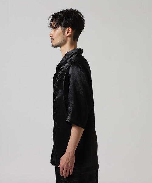 ROYAL FLASH（ロイヤルフラッシュ）の「A.F ARTEFACT/エーエフ・アーティファクト/Satin Half Sleeve Shirt（シャツ/ブラウス・メンズ・ブラック・3/2）」の2枚目の写真