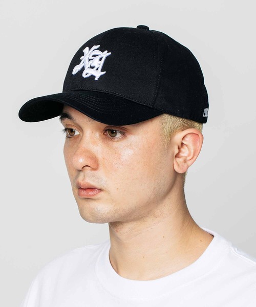 XLARGE（エクストララージ）の「OLD ENGLISH LOGO 6PANEL CAP（キャップ・メンズ・ブラック/グリーン/ベージュ・ONE SIZE）」の4枚目の写真