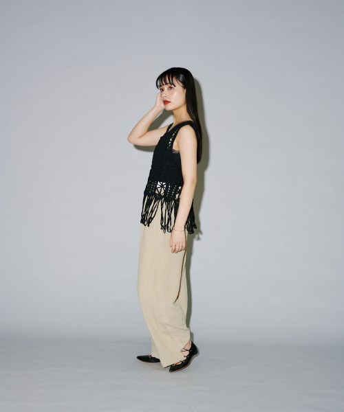 terrace(テラス)の「リネンライクサイドボタンスリットパンツ(チノパンツ・レディース・カーキ/ブラック/ベージュ・MEDIUM)」の20枚目の写真
