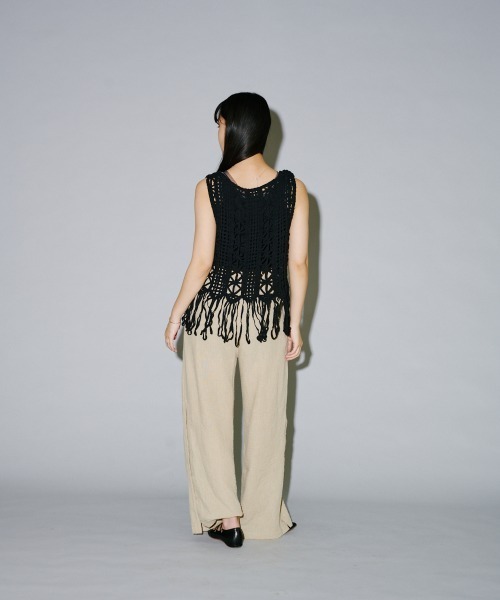 terrace(テラス)の「リネンライクサイドボタンスリットパンツ(チノパンツ・レディース・カーキ/ブラック/ベージュ・MEDIUM)」の19枚目の写真