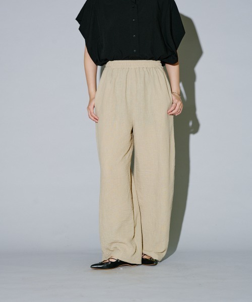 terrace(テラス)の「リネンライクサイドボタンスリットパンツ(チノパンツ・レディース・カーキ/ブラック/ベージュ・MEDIUM)」の18枚目の写真