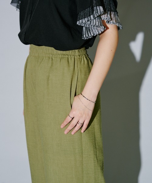 terrace(テラス)の「リネンライクサイドボタンスリットパンツ(チノパンツ・レディース・カーキ/ブラック/ベージュ・MEDIUM)」の16枚目の写真