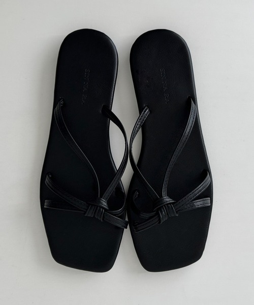 CANAL JEAN（キャナルジーン）の「El mar　ナローストラップペタサンダル（サンダル・レディース・シルバー/ブラウン/ブラック・23.5/24/24.5）」の8枚目の写真