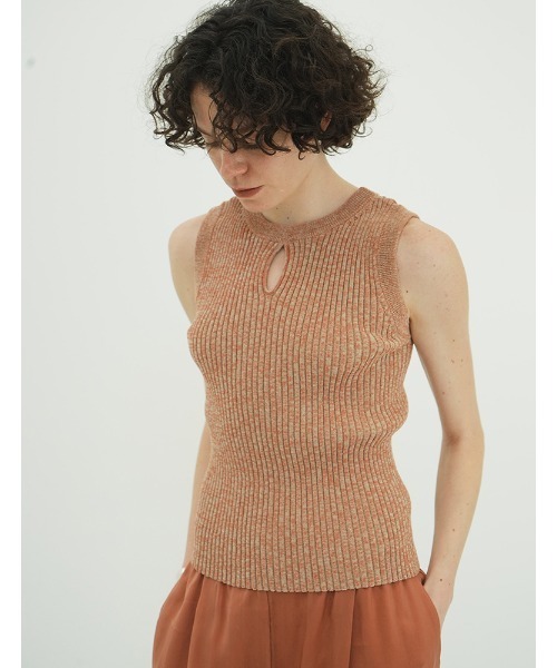 CLANE(クラネ)の「W FACE HALL KNIT TOPS(ニット/セーター・レディース・アイボリー/ブラック/その他/オレンジ・1/2)」の3枚目の写真