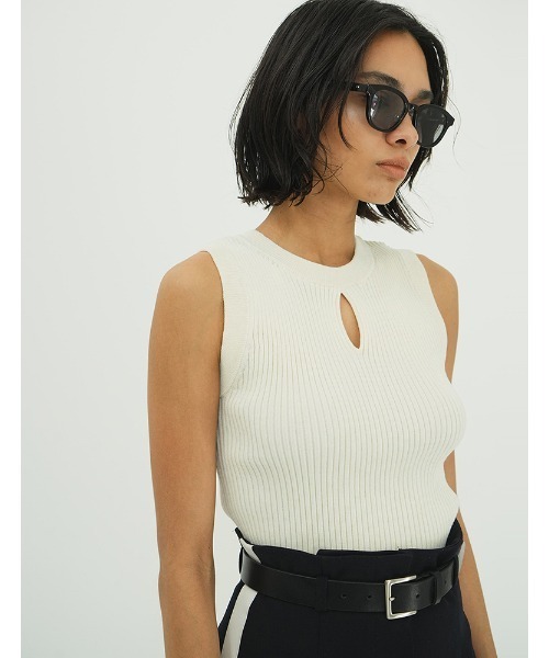 CLANE(クラネ)の「W FACE HALL KNIT TOPS(ニット/セーター・レディース・アイボリー/ブラック/その他/オレンジ・1/2)」の5枚目の写真