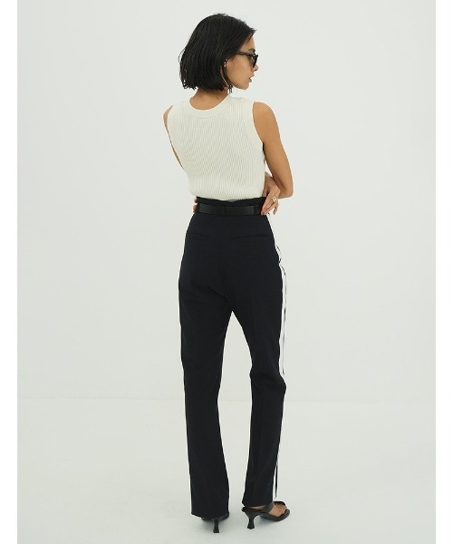 CLANE(クラネ)の「W FACE HALL KNIT TOPS(ニット/セーター・レディース・アイボリー/ブラック/その他/オレンジ・1/2)」の11枚目の写真