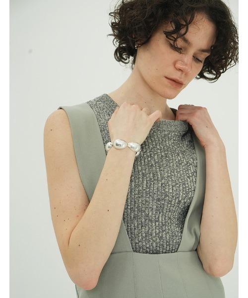 CLANE(クラネ)の「W FACE HALL KNIT TOPS(ニット/セーター・レディース・アイボリー/ブラック/その他/オレンジ・1/2)」の13枚目の写真