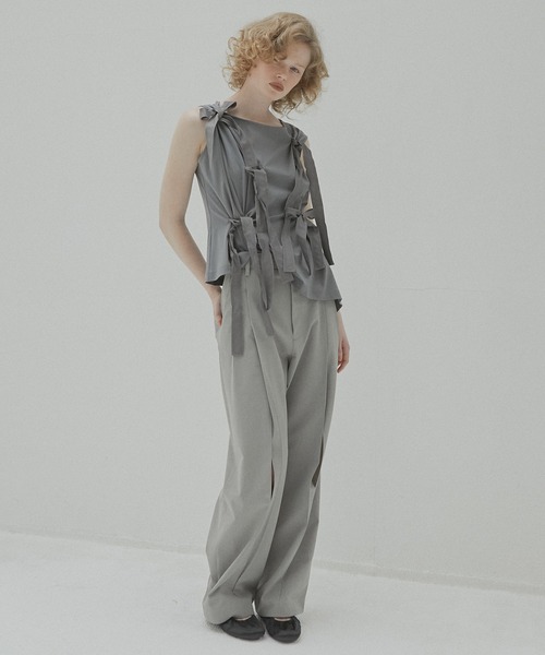 ワイドレッグトラウザーwカットアウトディテール / Wide Leg Trousers