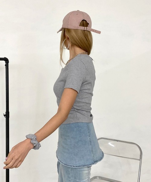 non-hedge(ノンヘッジ)の「シュシュ付リブショート丈スクエアTシャツ(Tシャツ/カットソー・レディース・オフホワイト/ブラック/グレー/ベージュ・FREE)」の20枚目の写真