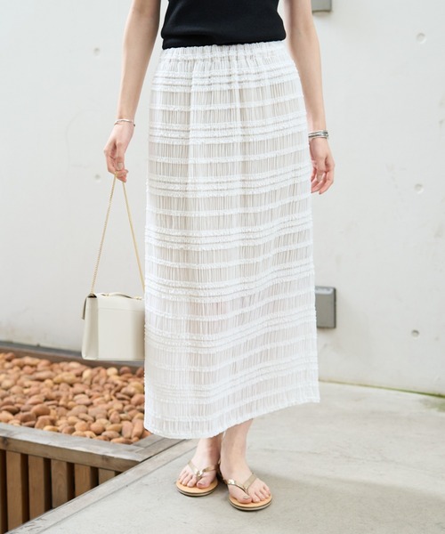 EMMA　ROUGE VIF（エマルージュヴィフ）の「【一部店舗限定】シャーリングタイトスカート（スカート・レディース・オフホワイト/ブラック・36/38）」の18枚目の写真