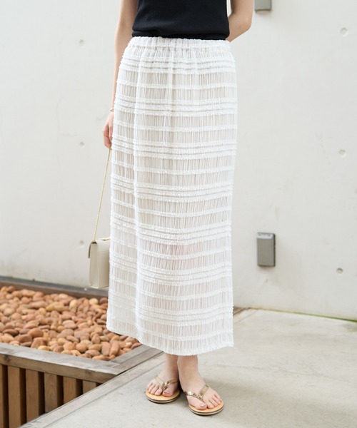 EMMA　ROUGE VIF（エマルージュヴィフ）の「【一部店舗限定】シャーリングタイトスカート（スカート・レディース・オフホワイト/ブラック・36/38）」の19枚目の写真