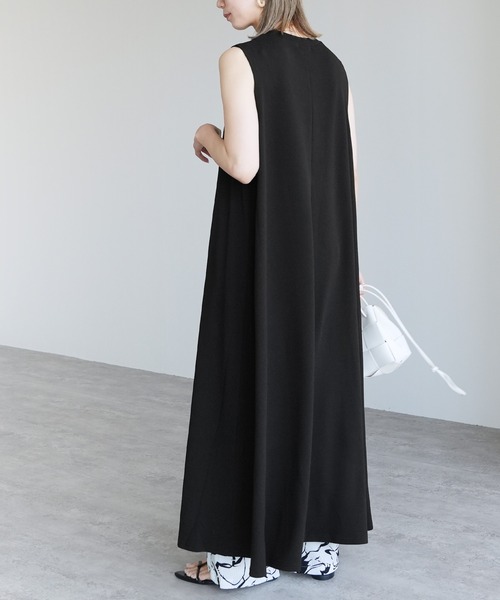 reca（レカ）の「エンボス風Ａラインワンピース（ワンピース・レディース・ブラック/チャコール・M-L）」の3枚目の写真