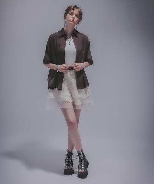 HARE（ハレ）の「レーザーカットビッグシャツ(HARE)（シャツ/ブラウス・レディース・ブラック/ブラウン・FREE）」の5枚目の写真