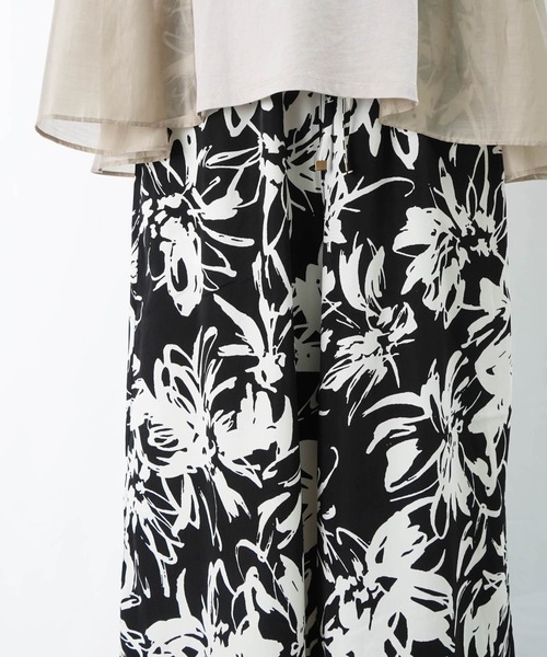 LUCA/LADY LUCK LUCA（ルカ/レディラックルカ）の「LC/LLL プリントイージーパンツ（その他パンツ・レディース・オフホワイト/ブラック/グリーン・FREE）」の17枚目の写真