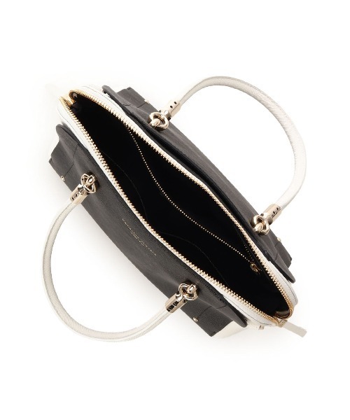 Samantha Thavasa（サマンサタバサ）の「新アベクトワ バイカラー ハンドバッグ（ハンドバッグ・レディース・オフホワイト/ネイビー/ブラック・FREE）」の7枚目の写真