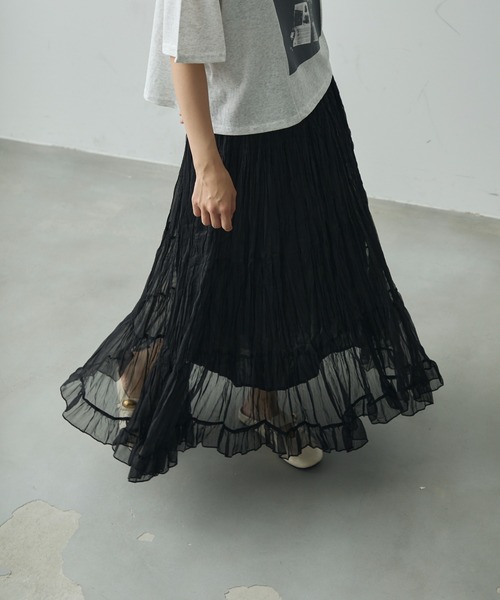 Lunea（ルネア）の「しわプリーツフリルティアードスカート（スカート・レディース・ベージュ/ブラック/ホワイト/グレー・FREE）」の3枚目の写真