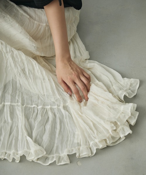 Lunea（ルネア）の「しわプリーツフリルティアードスカート（スカート・レディース・ベージュ/ブラック/ホワイト/グレー・FREE）」の9枚目の写真