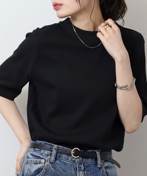 atONE(アットワン)の「2×2リブ プチハイネック半袖Tシャ(Tシャツ/カットソー・レディース・オフホワイト/ブラック・3L/4L/L/LL/M)」の1枚目の写真