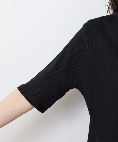 atONE(アットワン)の「2×2リブ プチハイネック半袖Tシャ(Tシャツ/カットソー・レディース・オフホワイト/ブラック・3L/4L/L/LL/M)」の12枚目の写真