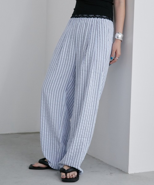 Aunt Marie's(アントマリーズ)の「サッカーストライプイージーパンツ(その他パンツ・レディース・ブラック/ブルー・MEDIUM/LARGE)」の2枚目の写真