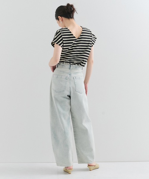le cercle ADAM ET ROPE'(ルセルクルアダムエロペ)の「2WAYフレンチスリーブボーダーTee(Tシャツ/カットソー・レディース・ホワイト系/ブラック系・FREE)」の4枚目の写真