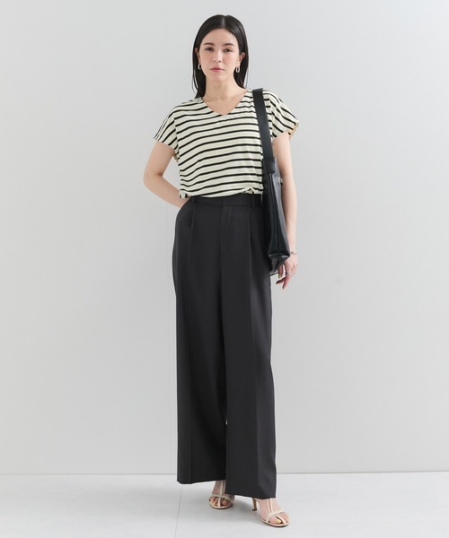 le cercle ADAM ET ROPE'(ルセルクルアダムエロペ)の「2WAYフレンチスリーブボーダーTee(Tシャツ/カットソー・レディース・ホワイト系/ブラック系・FREE)」の5枚目の写真