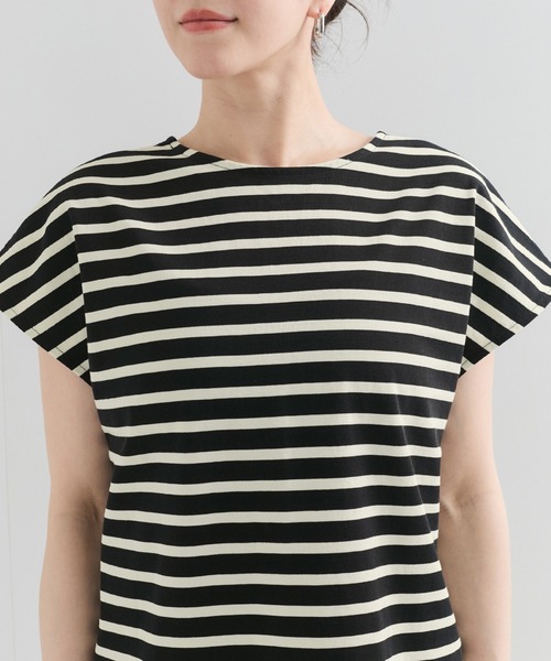 le cercle ADAM ET ROPE'(ルセルクルアダムエロペ)の「2WAYフレンチスリーブボーダーTee(Tシャツ/カットソー・レディース・ホワイト系/ブラック系・FREE)」の14枚目の写真