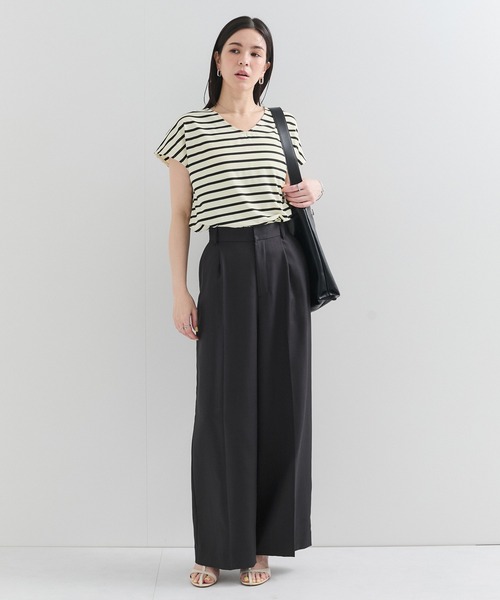 le cercle ADAM ET ROPE'(ルセルクルアダムエロペ)の「2WAYフレンチスリーブボーダーTee(Tシャツ/カットソー・レディース・ホワイト系/ブラック系・FREE)」の6枚目の写真